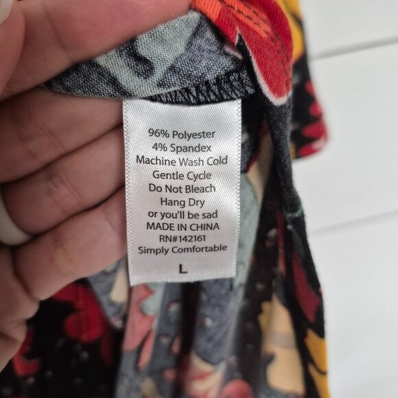 Lularoe Irma Womens Floral Print Tunic L Black Red Yellow Loose Fit Soft Stretch - Picture 4 of 6